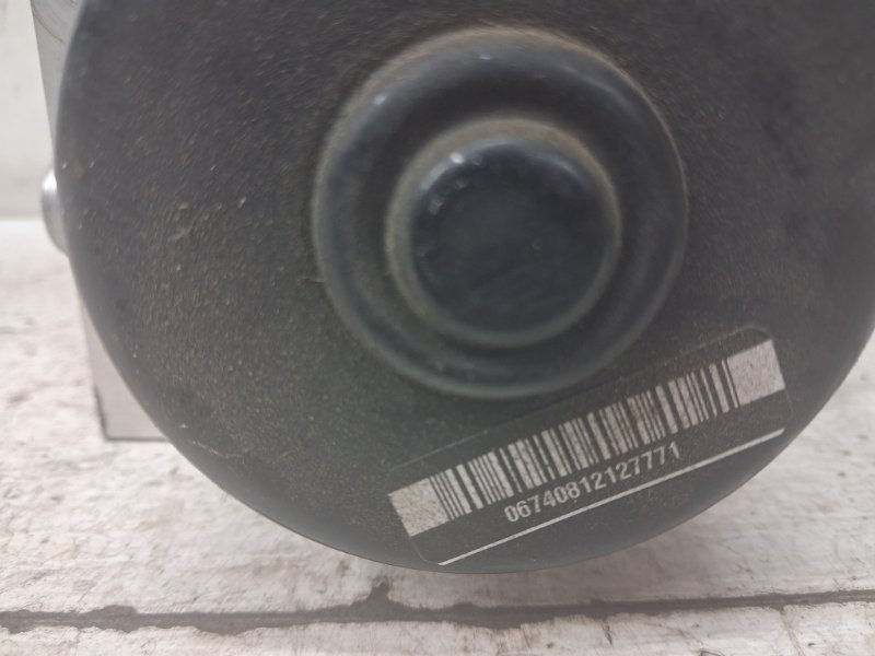 Блок abs Navara 2004-2015 D40 2.5 Diesel YD25DDTI Блок abs Navara 2004-2015 D40 2.5 Diesel YD25DDTI