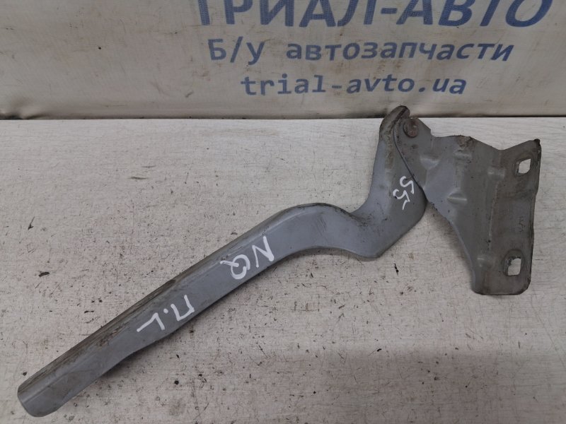 Запчасть петля капота левая Nissan Qashqai 2006-2013 J10 1.6 diesel R9M 65401JD000 Б/У Петля капота левая Nissan Qashqai 2006-2013 J10 1.6 diesel R9M 65401JD000 Б/У
