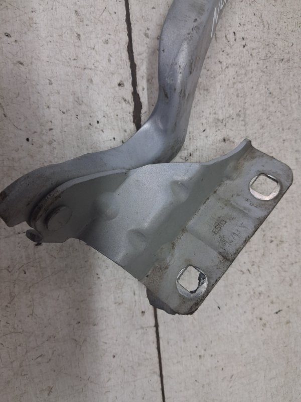 Петля капота правая Qashqai 2006-2013 J10 1.6 diesel R9M