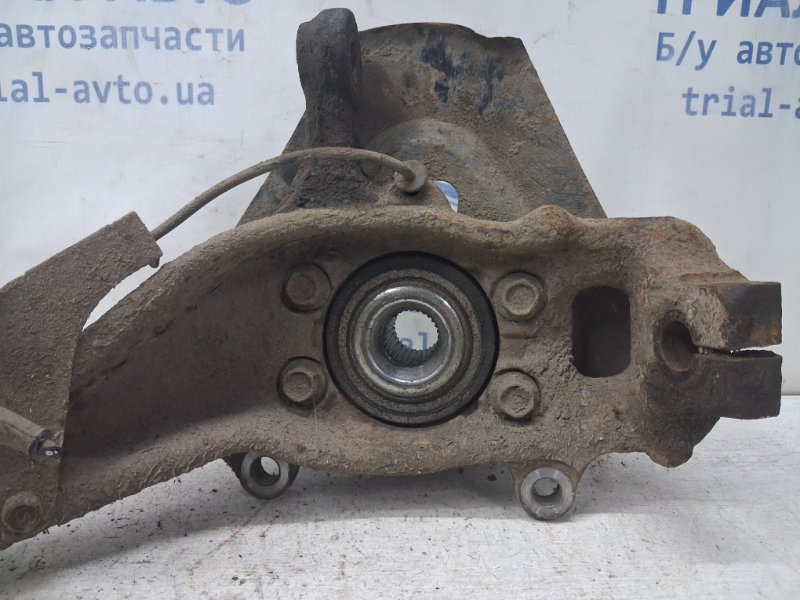 Кулак поворотный левый со ступицей Navara 2004-2015 D40 2.5 Diesel YD25DDTI Кулак поворотный левый со ступицей Navara 2004-2015 D40 2.5 Diesel YD25DDTI