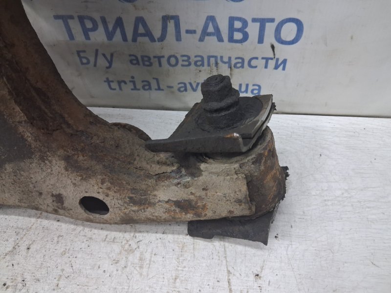 Рычаг передний нижний правый Sorento 2002-2011 BL 2.5 diesel D4CB Рычаг передний нижний правый Sorento 2002-2011 BL 2.5 diesel D4CB