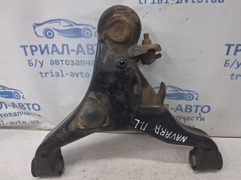 Рычаг передний нижний левый Nissan Navara 2004-2015 D40 2.5 Diesel YD25DDTI 54501EB300 Б/У