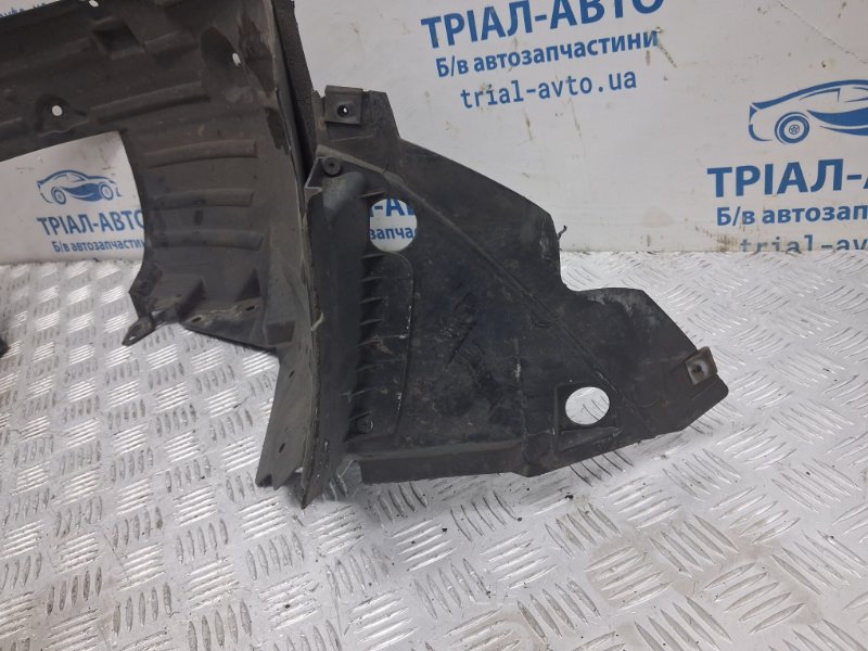 Подкрылок передний правый Qashqai 2006-2013 J10 1.6 diesel R9M