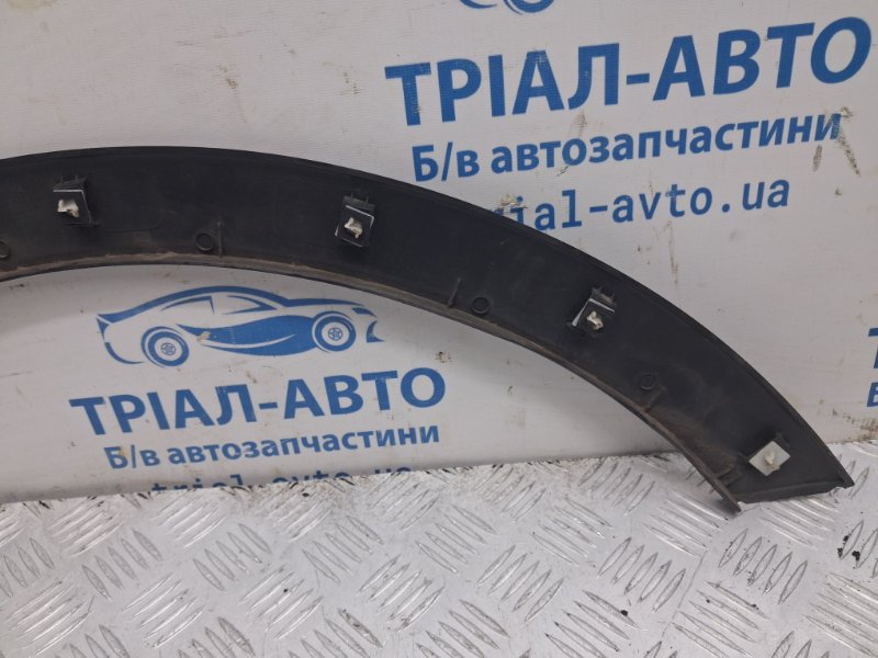 Накладка крыла передняя левая Korando 2010-2019 C200 2.0 diesel D20DTF Накладка крыла передняя левая Korando 2010-2019 C200 2.0 diesel D20DTF