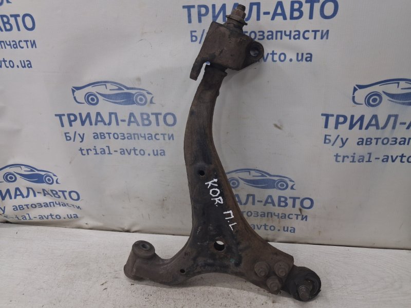 Запчасть рычаг левый SsangYong Korando 2010-2019 C200 2.0 diesel D20DTF 4451034005 Б/У Рычаг левый SsangYong Korando 2010-2019 C200 2.0 diesel D20DTF 4451034005 Б/У