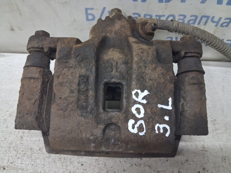 Запчасть суппорт задний левый Kia Sorento 2002-2011 BL 2.5 diesel D4CB 582103E600 Б/У Суппорт задний левый Kia Sorento 2002-2011 BL 2.5 diesel D4CB 582103E600 Б/У
