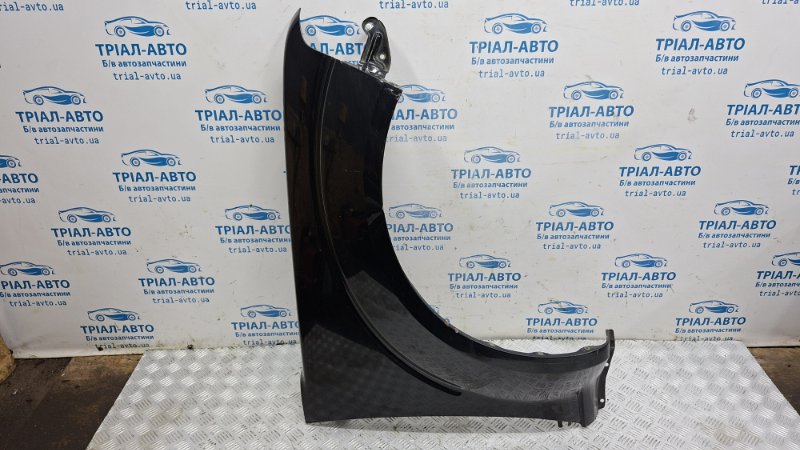 Крыло переднее правое Nissan Navara 2004-2015 D40 2.5 Diesel YD25DDTI F31004X0MA Б/У