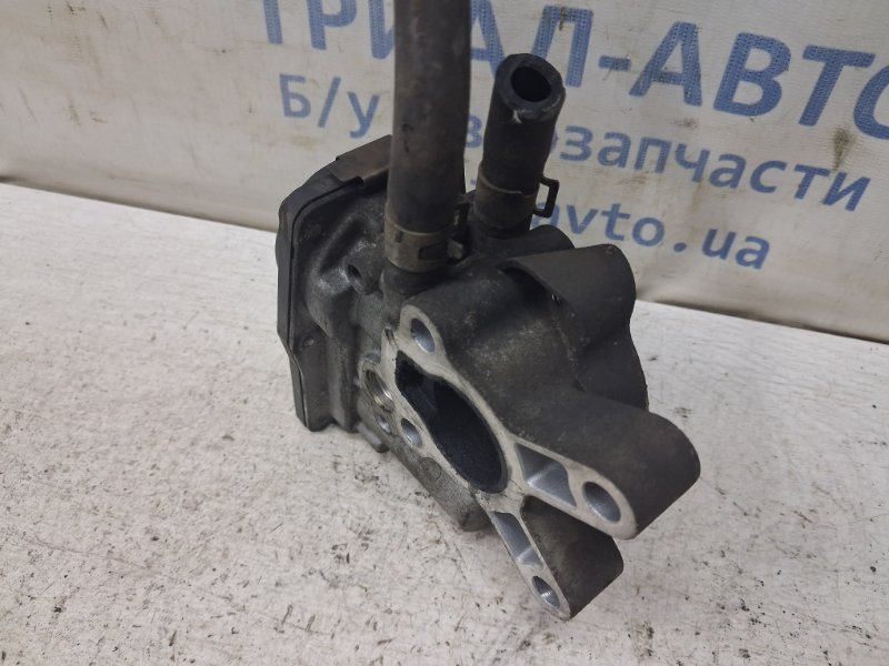 Клапан EGR Navara 2004-2015 D40 2.5 Diesel YD25DDTI Клапан EGR Navara 2004-2015 D40 2.5 Diesel YD25DDTI