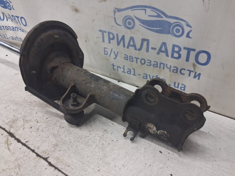Амортизатор передний правый Korando 2010-2019 C200 2.0 diesel D20DTF Амортизатор передний правый Korando 2010-2019 C200 2.0 diesel D20DTF