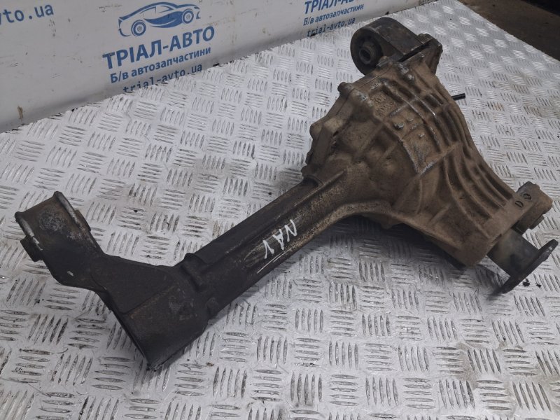 Редуктор передний Navara 2004-2015 D40 2.5 Diesel YD25DDTI Редуктор передний Navara 2004-2015 D40 2.5 Diesel YD25DDTI