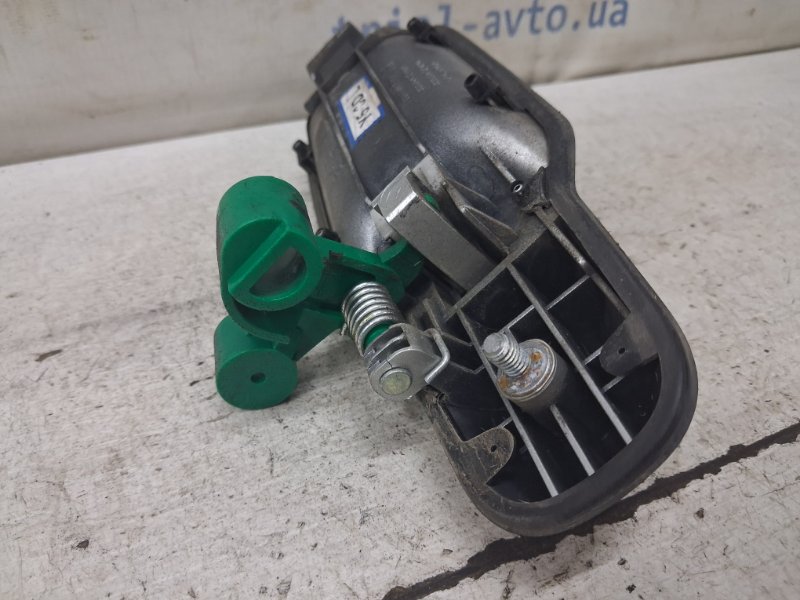 Ручка двери внешняя задняя левая Sorento 2002-2011 BL 2.5 diesel D4CB Ручка двери внешняя задняя левая Sorento 2002-2011 BL 2.5 diesel D4CB