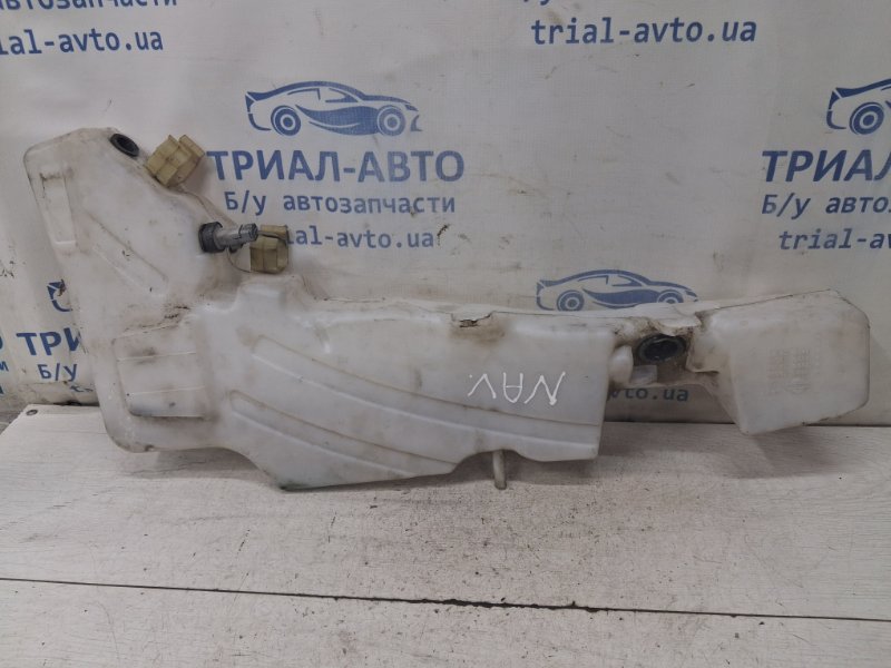 Запчасть бачок омывателя Nissan Navara 2004-2015 D40 2.5 Diesel YD25DDTI 28910EB520 Б/У Бачок омывателя Nissan Navara 2004-2015 D40 2.5 Diesel YD25DDTI 28910EB520 Б/У