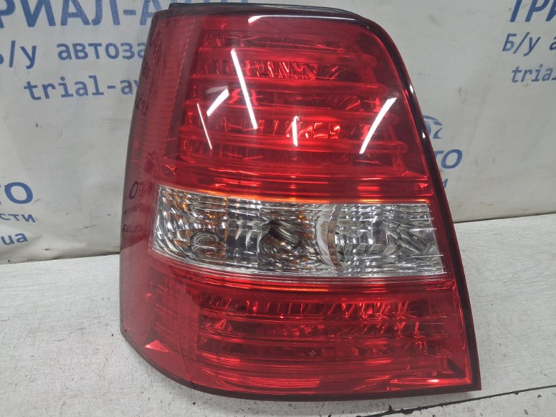 Запчасть фонарь задний внешний левый Kia Sorento 2002-2011 BL 2.5 diesel D4CB 924013E510 Б/У Фонарь задний внешний левый Kia Sorento 2002-2011 BL 2.5 diesel D4CB 924013E510 Б/У