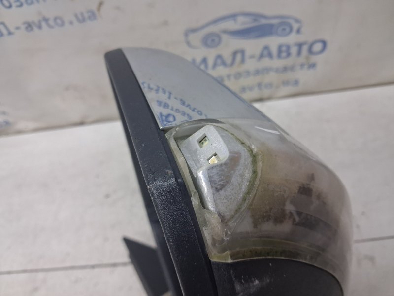 Зеркало правое Navara 2004-2015 D40 2.5 Diesel YD25DDTI