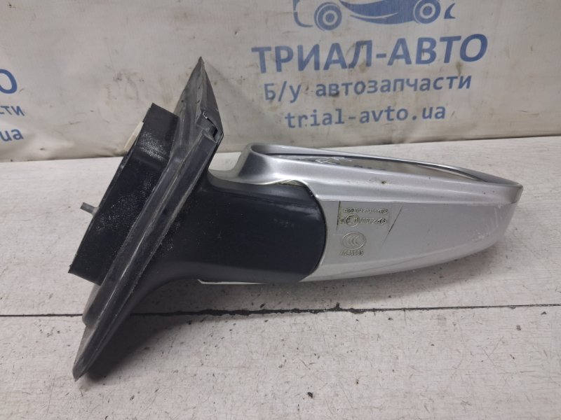 Зеркало правое Sorento 2002-2011 BL 2.5 diesel D4CB