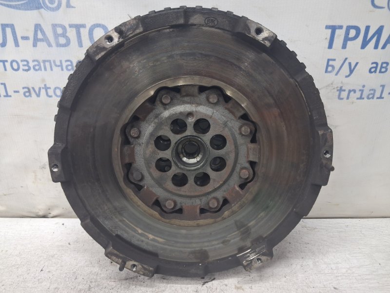Запчасть маховик Kia Sorento 2002-2011 BL 2.5 diesel D4CB 232004A100 Б/У Маховик Kia Sorento 2002-2011 BL 2.5 diesel D4CB 232004A100 Б/У
