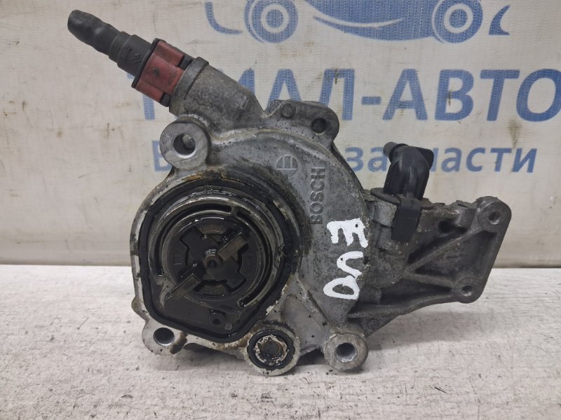Запчасть насос вакуумный Land Rover Range Rover Evoque 2011-2018 L538 2.2 Diesel LR037627 Б/У Насос вакуумный Land Rover Range Rover Evoque 2011-2018 L538 2.2 Diesel LR037627 Б/У