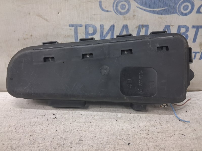 Подушка безопасности в кресло передняя правая Nissan Navara D40 2.5 Diesel YD25DDTI Подушка безопасности в кресло передняя правая Nissan Navara D40 2.5 Diesel YD25DDTI