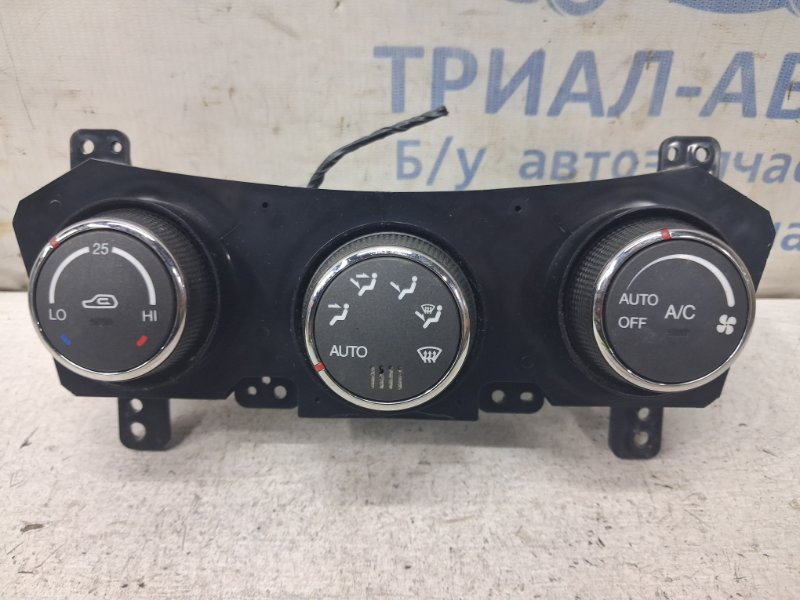 Запчасть блок управления климат-контролем SsangYong Korando 2010-2019 C200 2.0 diesel D20DTF 6871034101 Б/У Блок управления климат-контролем SsangYong Korando 2010-2019 C200 2.0 diesel D20DTF 6871034101 Б/У
