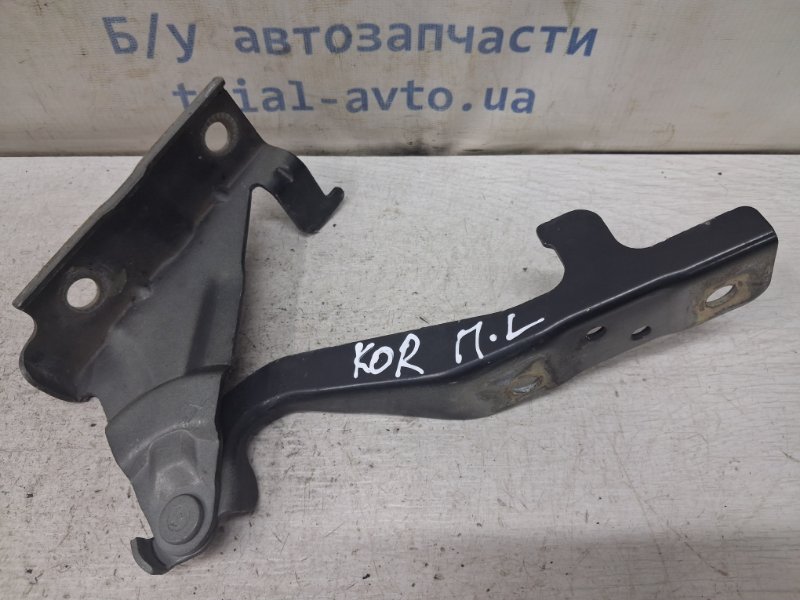 Запчасть петля капота левая SsangYong Korando 2010-2019 C200 2.0 diesel D20DTF 7846034002 Б/У Петля капота левая SsangYong Korando 2010-2019 C200 2.0 diesel D20DTF 7846034002 Б/У