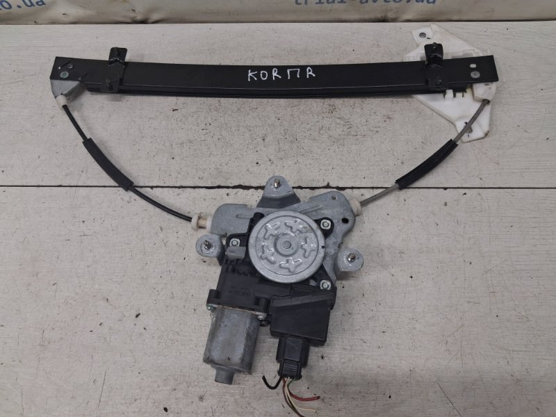 Стеклоподъемник передний правый SsangYong Korando 2010-2019 C200 2.0 diesel D20DTF 7232134001 Б/У