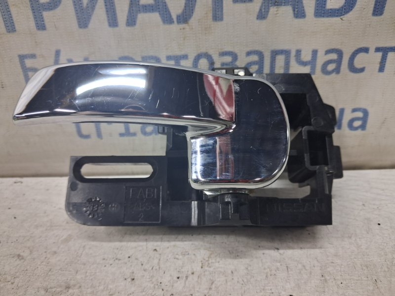 Запчасть ручка двери внутреняя передняя левая Nissan Qashqai 2006-2013 J10 1.6 diesel R9M 80671JD00E Б/У Ручка двери внутреняя передняя левая Nissan Qashqai 2006-2013 J10 1.6 diesel R9M 80671JD00E Б/У
