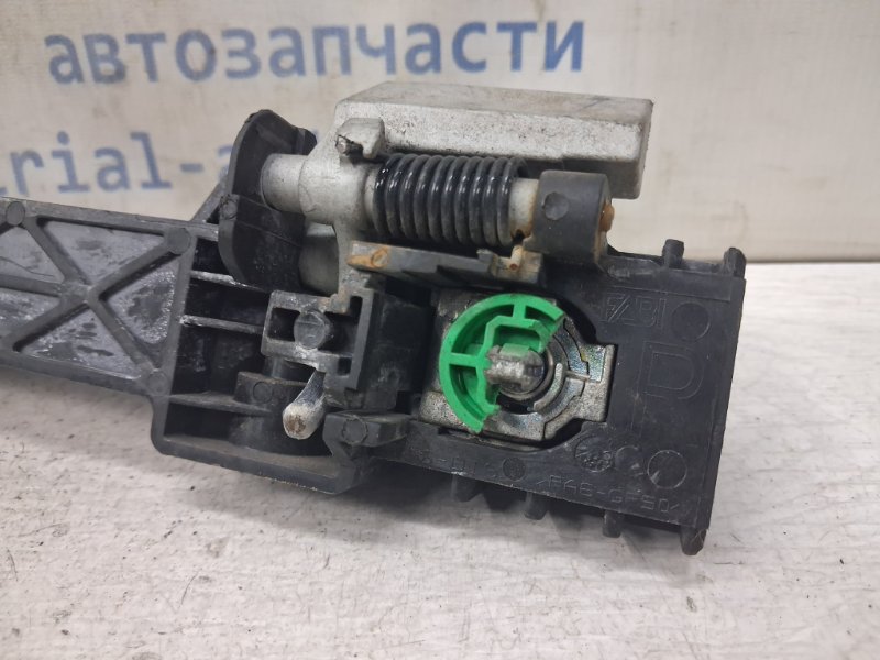Ручка двери внешняя передняя правая Qashqai 2006-2013 J10 1.6 diesel R9M