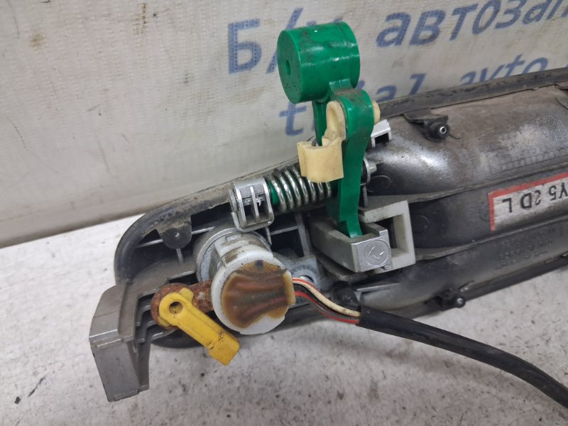Ручка двери внешняя передняя левая Sorento 2002-2011 BL 2.5 diesel D4CB Ручка двери внешняя передняя левая Sorento 2002-2011 BL 2.5 diesel D4CB