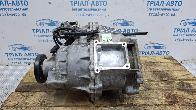 Раздаточная коробка Kia Sorento 2002-2011 BL 2.5 diesel D4CB 4730049100 Б/У