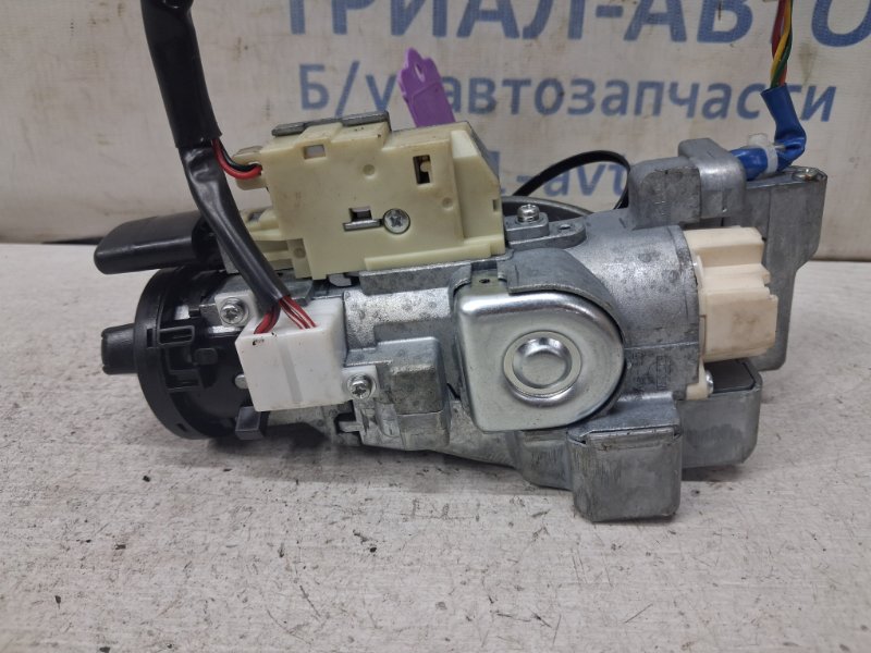Замок зажигания Qashqai 2006-2013 J10 1.6 diesel R9M Замок зажигания Qashqai 2006-2013 J10 1.6 diesel R9M