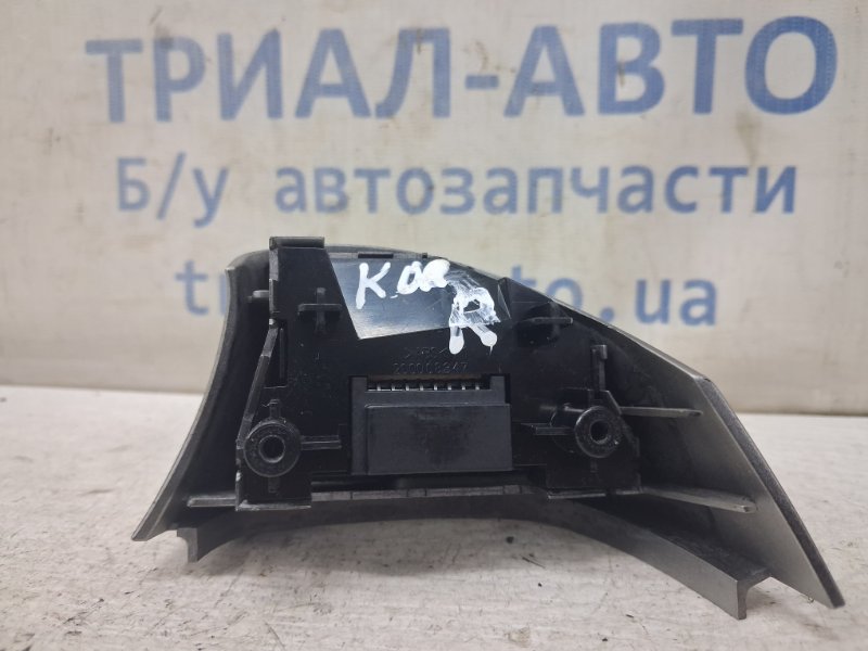 Кнопки руля правые Korando 2010-2019 C200 2.0 diesel D20DTF Кнопки руля правые Korando 2010-2019 C200 2.0 diesel D20DTF