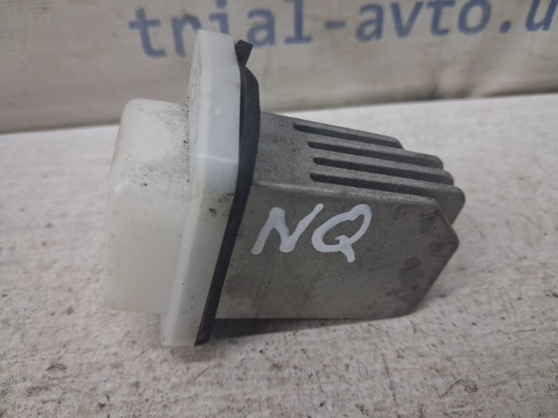 Запчасть резистор печки Nissan Qashqai 2006-2013 J10 1.6 diesel R9M 2722670T03 Б/У Резистор печки Nissan Qashqai 2006-2013 J10 1.6 diesel R9M 2722670T03 Б/У