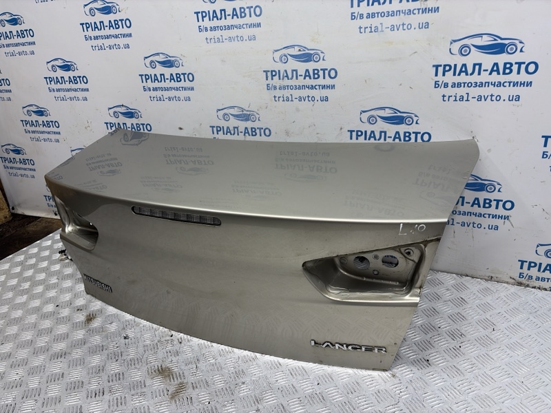 Крышка багажника Mitsubishi Lancer 10 1.5 бензин 4a91 Крышка багажника Mitsubishi Lancer 10 1.5 бензин 4a91