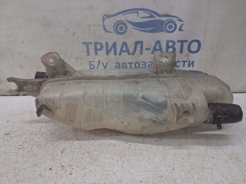 Бачок радиатора (расширительный) Nissan Note E12 1.4 CR14DE Бачок радиатора (расширительный) Nissan Note E12 1.4 CR14DE