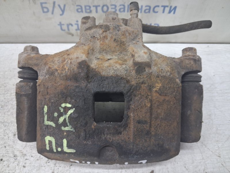 Запчасть суппорт передний левый Mitsubishi Lancer 2007-2017 10 1.5 бензин 4a91 4605A475 Б/У Суппорт передний левый Mitsubishi Lancer 2007-2017 10 1.5 бензин 4a91 4605A475 Б/У