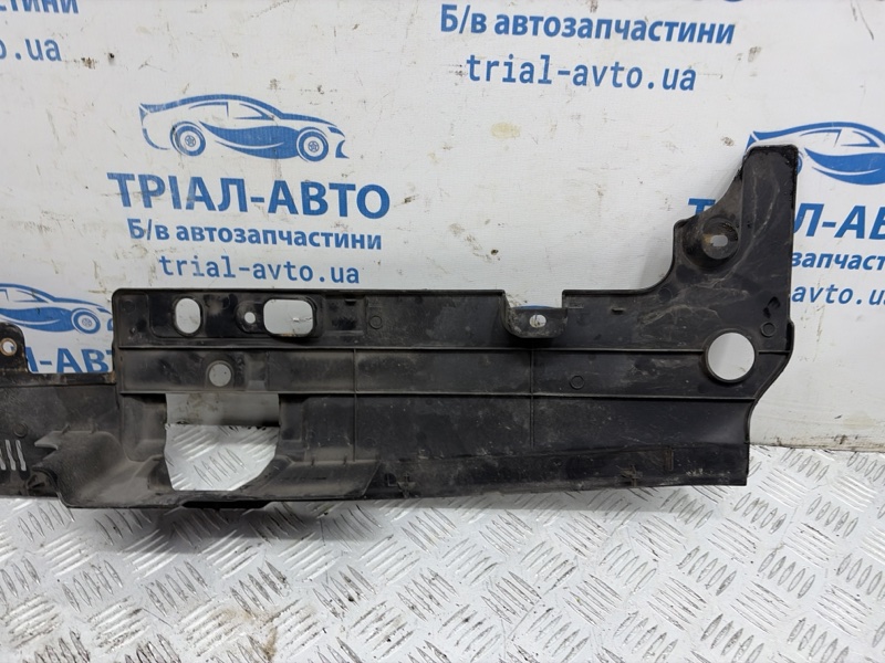 Накладка передней панели Lancer 2007-2017 10 1.5 бензин 4a91 Накладка передней панели Lancer 2007-2017 10 1.5 бензин 4a91
