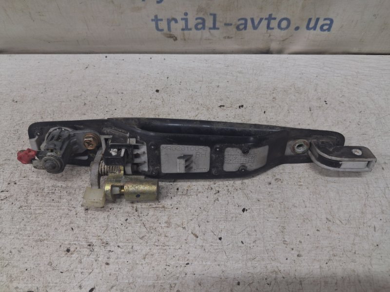 Ручка двери внешняя передняя правая Lancer 2003-2009 9 1.6 бензин 4G18 Ручка двери внешняя передняя правая Lancer 2003-2009 9 1.6 бензин 4G18