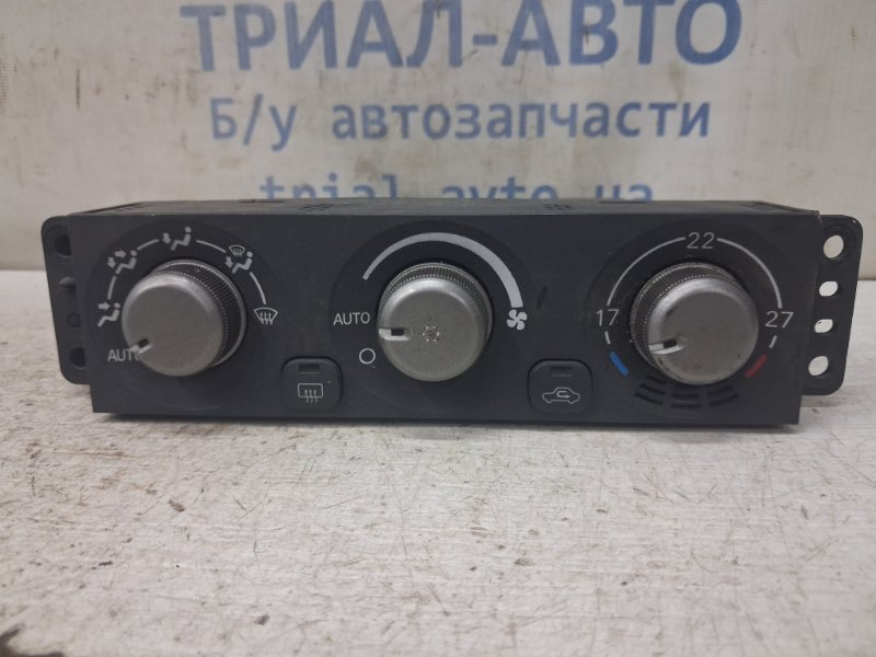 Блок управления климат-контролем Mitsubishi Lancer 2003-2009 9 1.6 бензин 4G18 7820A103 Б/У