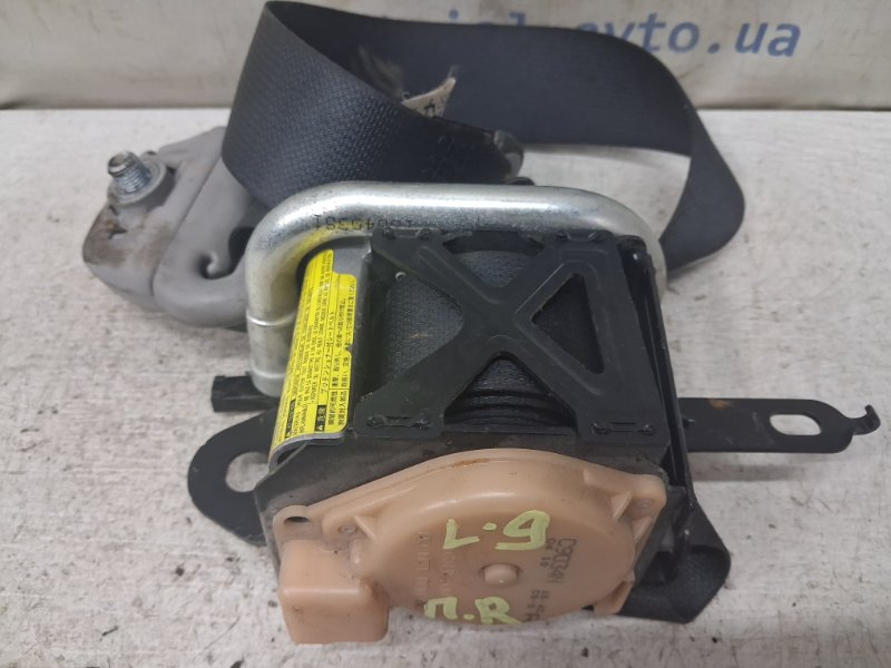 Запчасть ремень безопасности передний правый Mitsubishi Lancer 2003-2009 9 1.6 бензин 4G18 MN134962HA Б/У Ремень безопасности передний правый Mitsubishi Lancer 2003-2009 9 1.6 бензин 4G18 MN134962HA Б/У