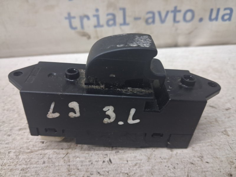 Запчасть кнопка стеклоподъемника задняя левая Mitsubishi Lancer 2003-2009 9 1.6 бензин 4G18 8608A101 Б/У Кнопка стеклоподъемника задняя левая Mitsubishi Lancer 2003-2009 9 1.6 бензин 4G18 8608A101 Б/У