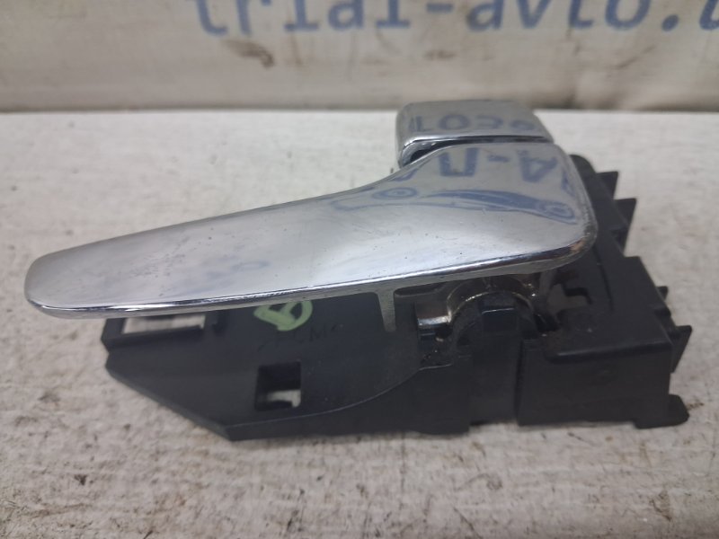 Ручка двери внутреняя задняя правая Mitsubishi Lancer 9 1.6 бензин 4G18 Ручка двери внутреняя задняя правая Mitsubishi Lancer 9 1.6 бензин 4G18