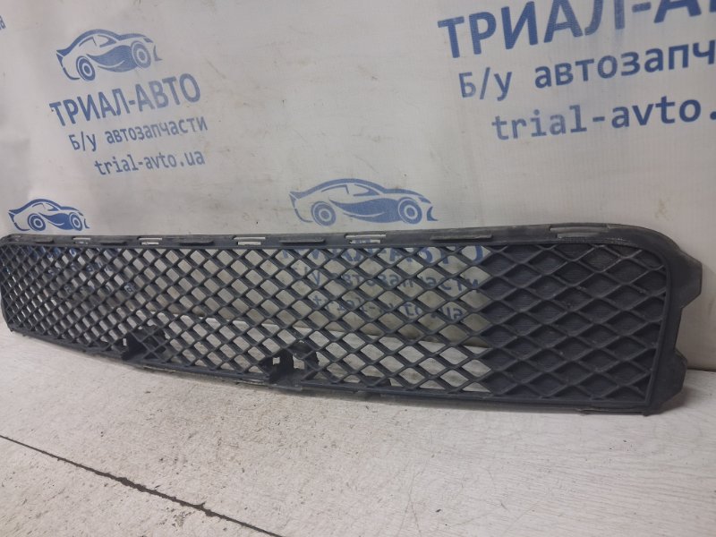 Решетка бампера центральная передняя Lancer 2007-2017 10 1.5 бензин 4a91