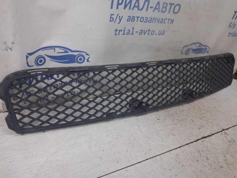 Решетка бампера центральная передняя Mitsubishi Lancer 10 1.5 бензин 4a91
