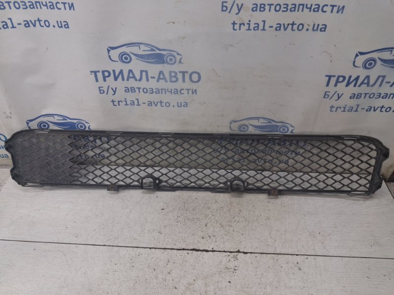 Решетка бампера центральная передняя Lancer 2007-2017 10 1.5 бензин 4a91
