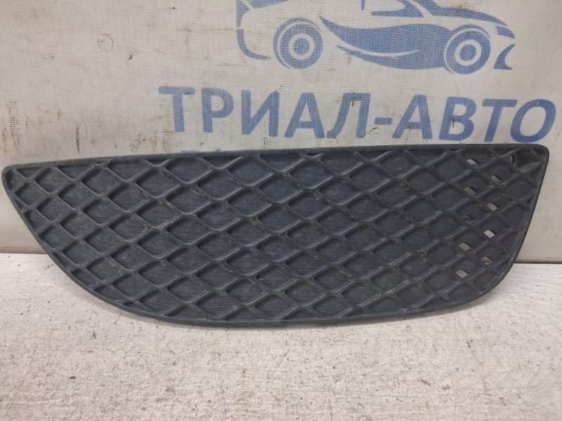 Решетка переднего бампера правая Mitsubishi Lancer 2007-2017 10 1.5 бензин 4a91 7450A224 Б/У