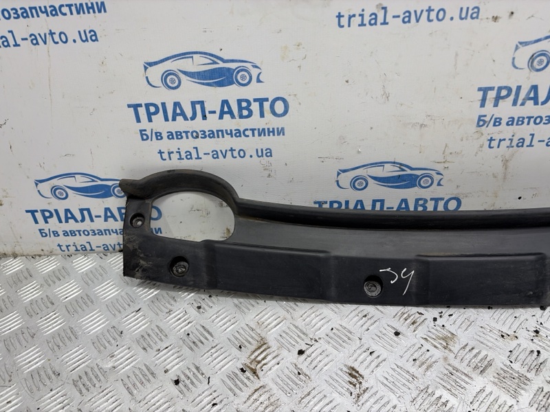 Накладка передней панели Nissan Navara D40 2.5 Diesel YD25DDTI Накладка передней панели Nissan Navara D40 2.5 Diesel YD25DDTI