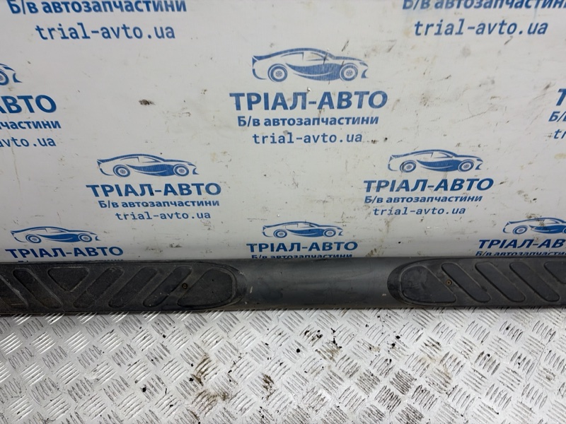 Подножка Nissan Navara D40 2.5 Diesel YD25DDTI Подножка Nissan Navara D40 2.5 Diesel YD25DDTI
