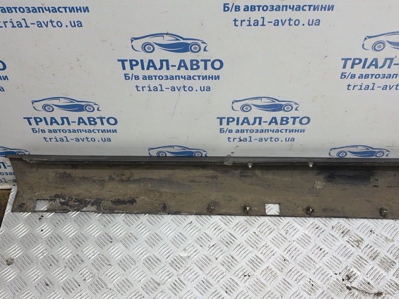 Накладка порога внешняя левая Sorento 2002-2011 BL 2.5 diesel D4CB