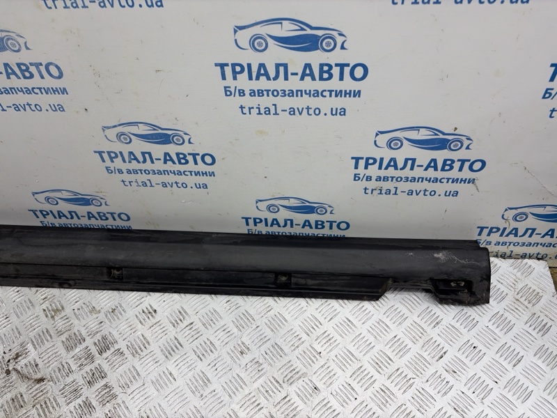 Накладка порога внешняя левая Range Rover Evoque 2011-2018 L538 2.2 Diesel