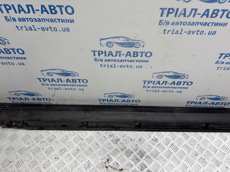 Накладка порога внешняя левая Range Rover Evoque 2011-2018 L538 2.2 Diesel